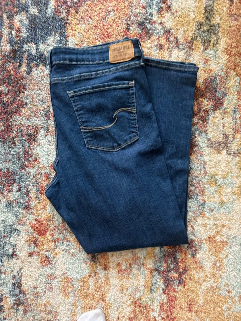 Signature by Levi's Women's Straight Cut Jeans in 16 Short- Dark Blue
